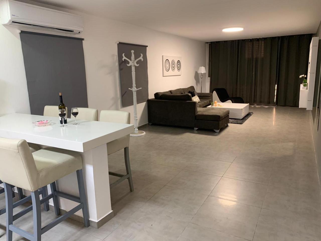 Spat Apartments Bat Yam Luaran gambar
